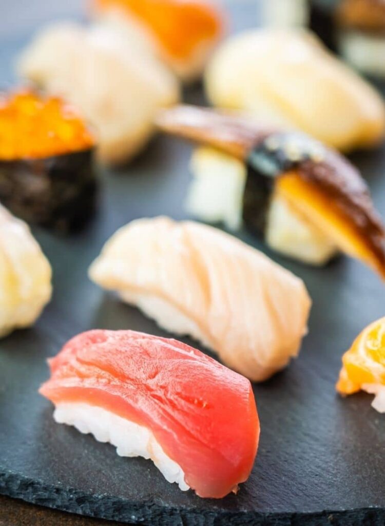 Explore the Differences of Nigiri and Sashimi