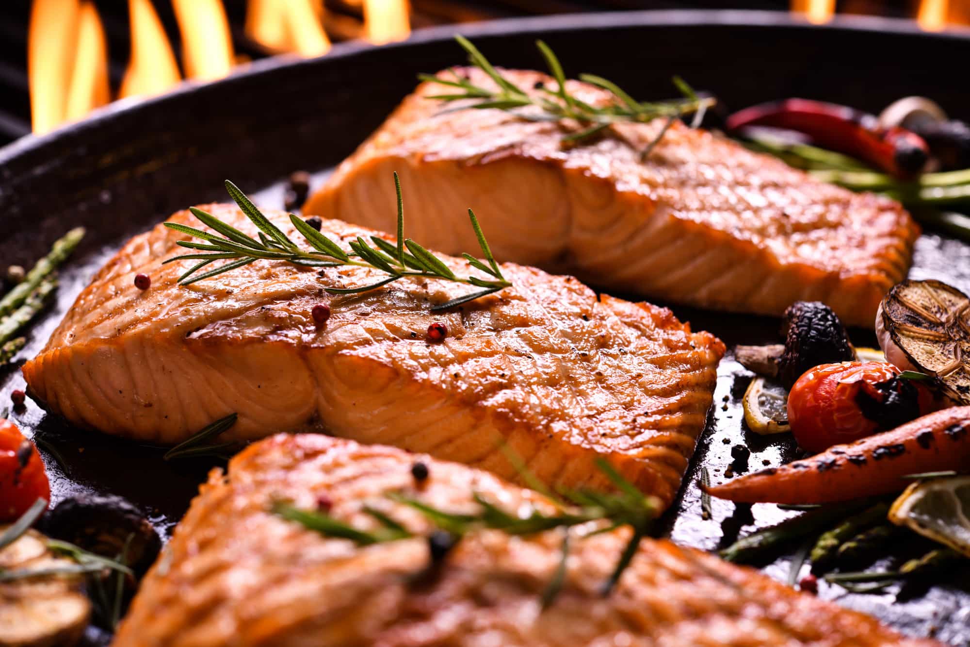 how long does it take to cook salmon at 375