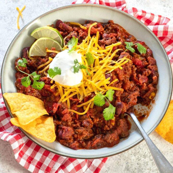 How Long Does Chili Last in the Fridge?