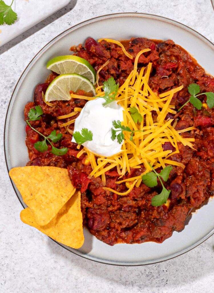 How Long Does Chili Last in the Fridge?